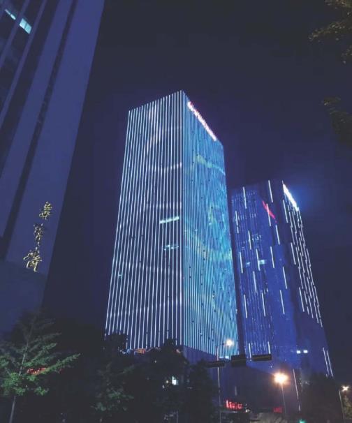 青岛上合组织会议,唠山区松岭路及区政府中轴照明工程